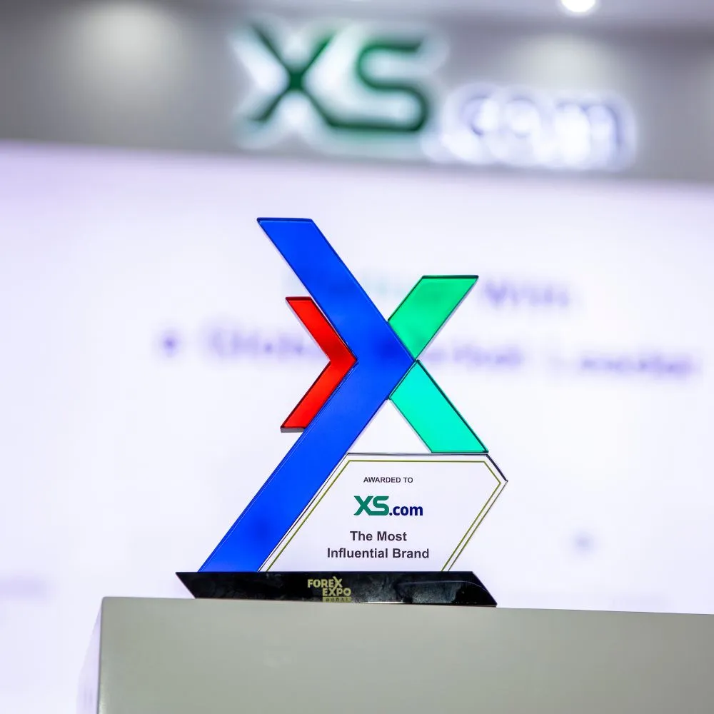 XS.com, 두바이 외환 엑스포 2025에서 "가장 영향력 있는 브랜드" 상 수상